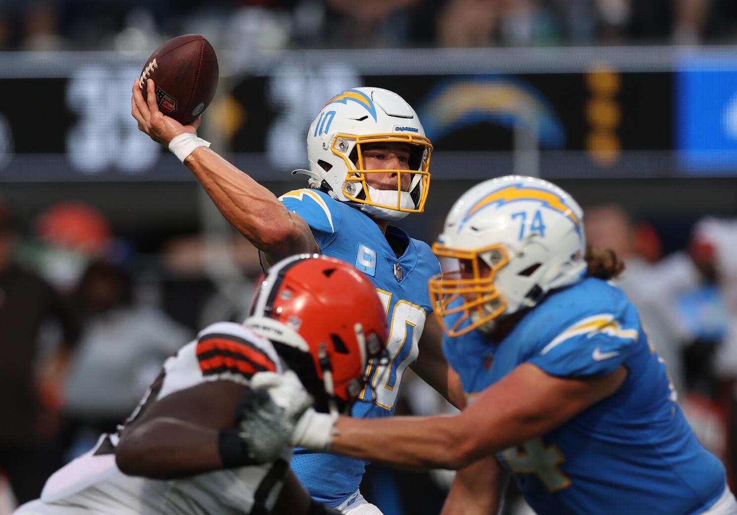 Justin Herbert and Chargers fall flat late in loss to Dolphins - Los  Angeles Times