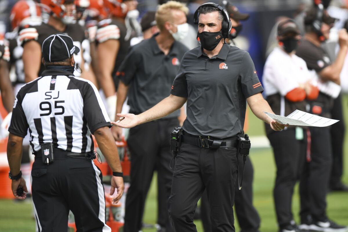 Stefanski, Browns make bad first impression in opening loss - The San Diego  Union-Tribune