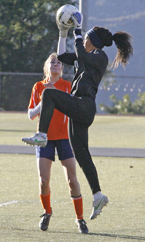 Photo Gallery: Flintridge Prep vs. Pasadena Poly girls soccer