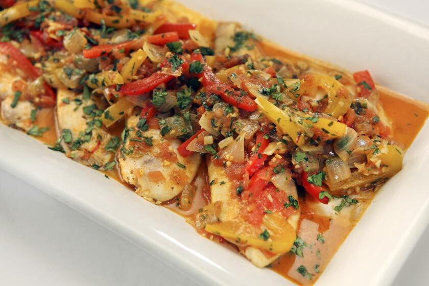 Tilapia with sweet peppers, saffron and garlic. Recipe