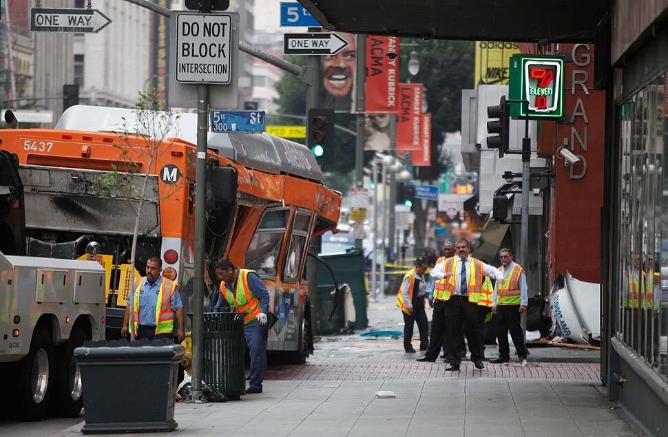 Fatal collision of bus and tow truck