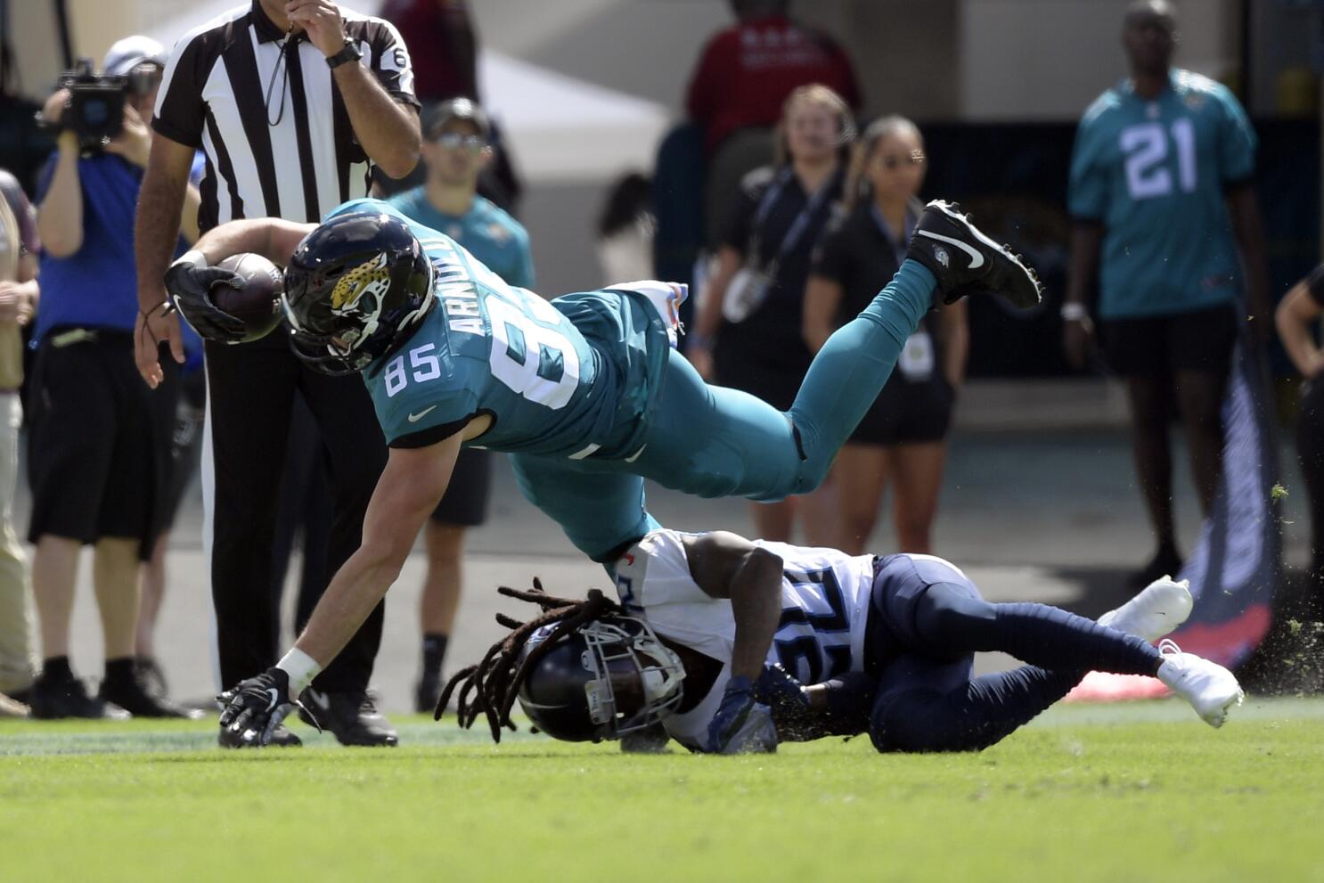 How to stream Dolphins vs Jaguars 2021 Week 6 from London? Link
