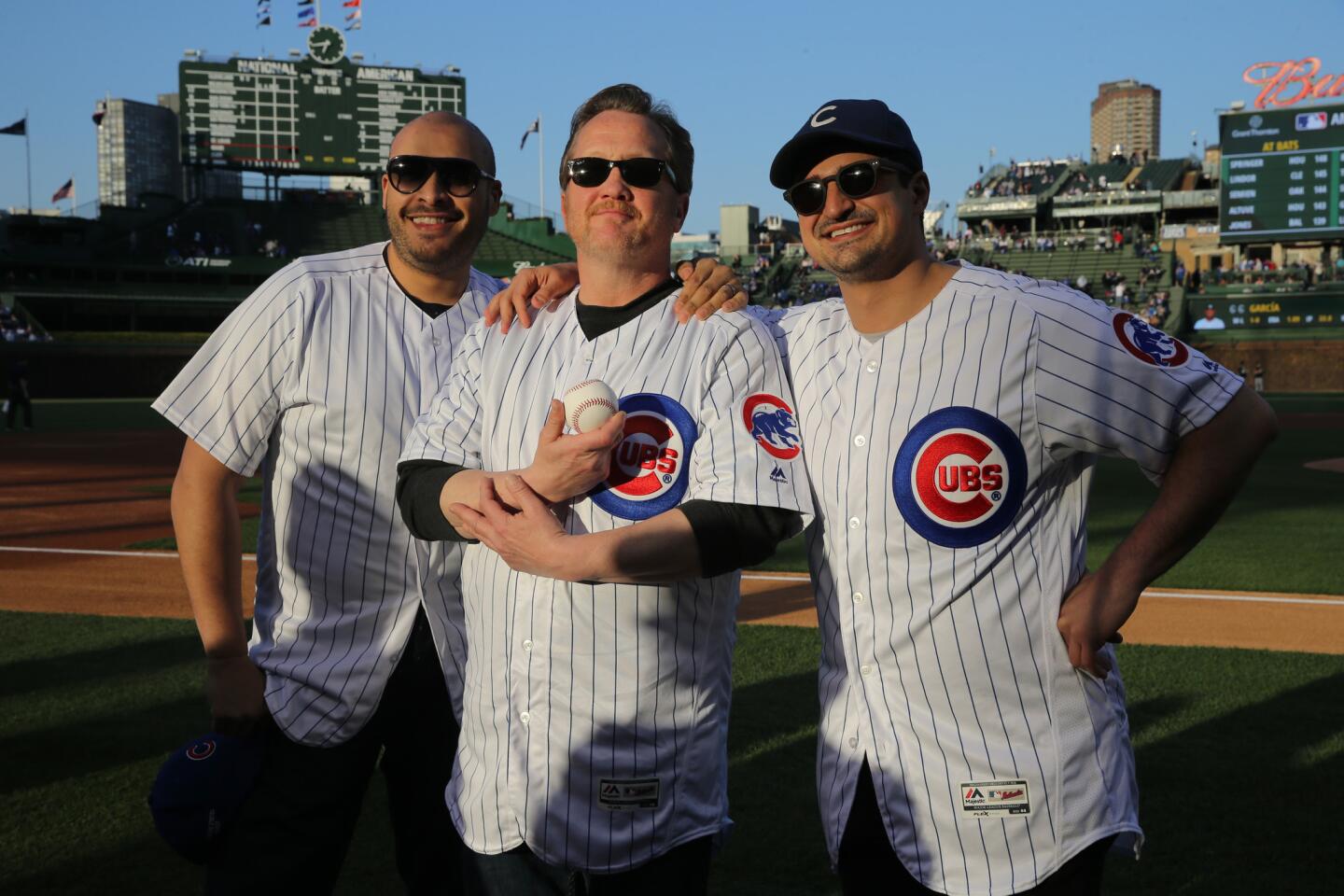 Celebrities at Cubs games - Los Angeles Times