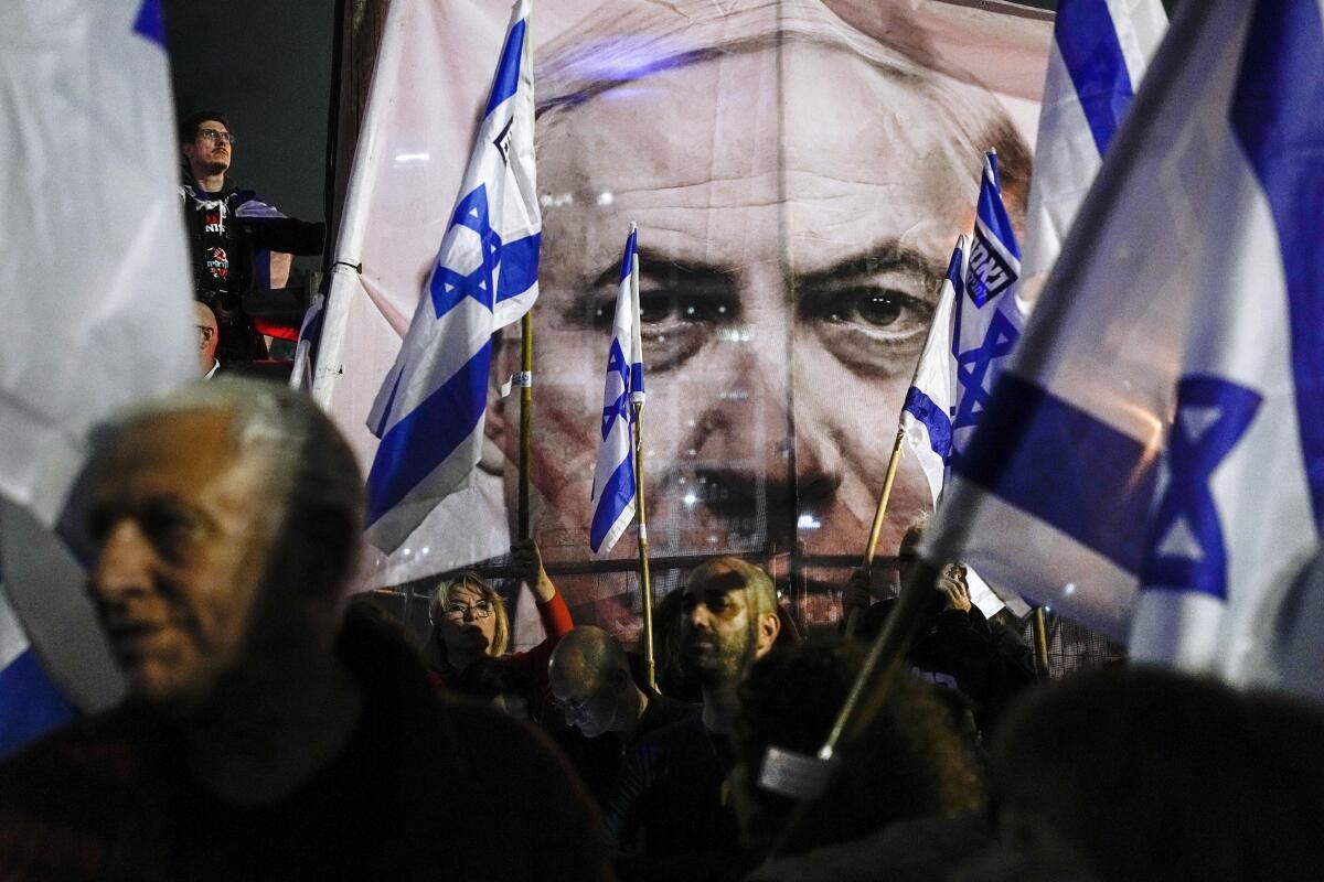 Israelis protest against plans to overhaul Israel's judicial system