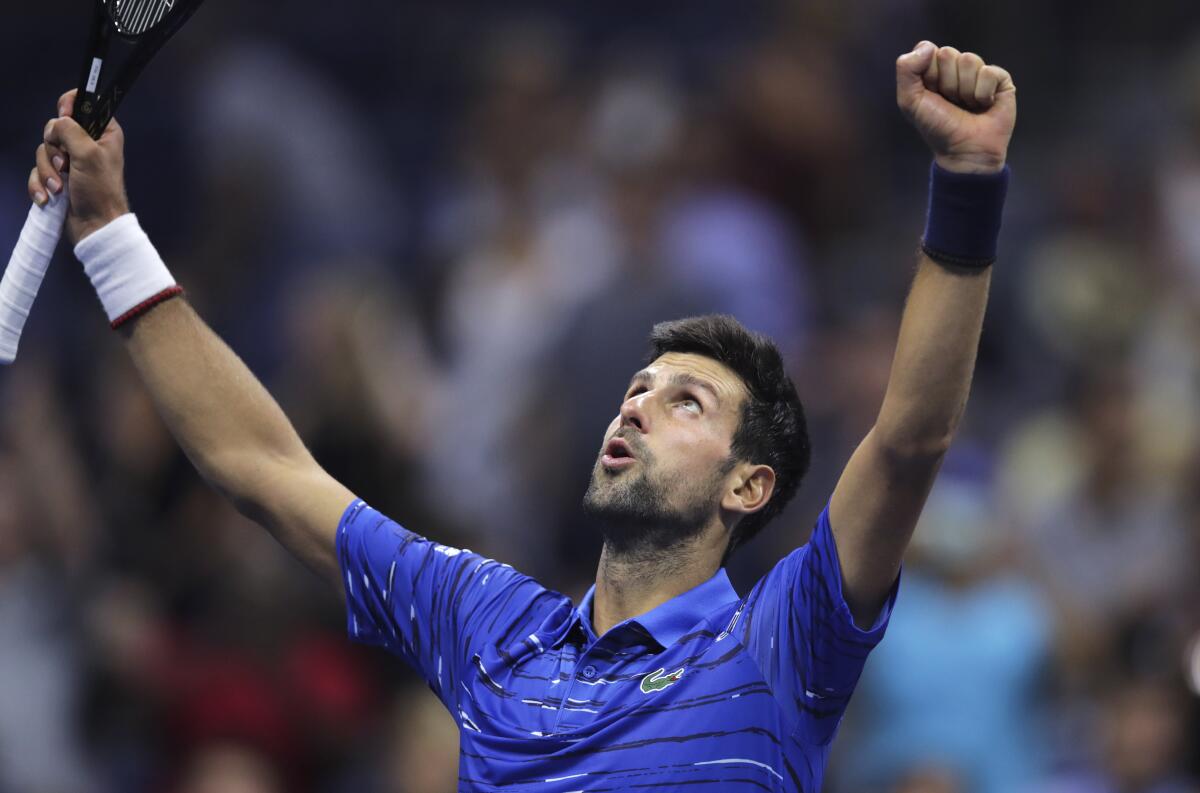 Novak Djokovic tras derrotar a Denis Kudla durante la tercera ronda del Abierto de Estados Unidos, el viernes 30 de agosoto de 2019, en Nueva York.