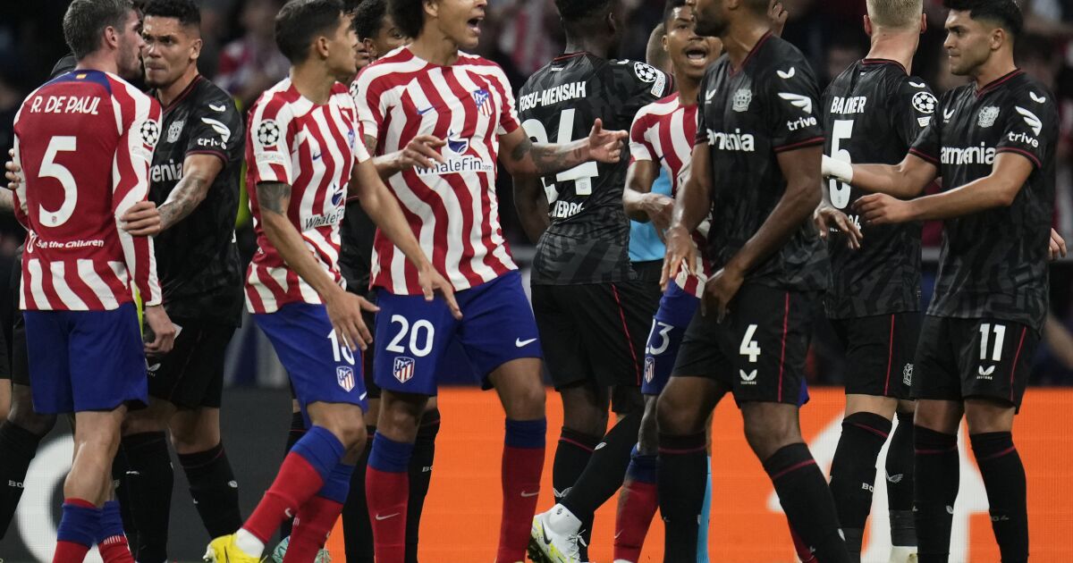 El Atlético queda eliminado de la Champions League tras fallar un penalti tardío