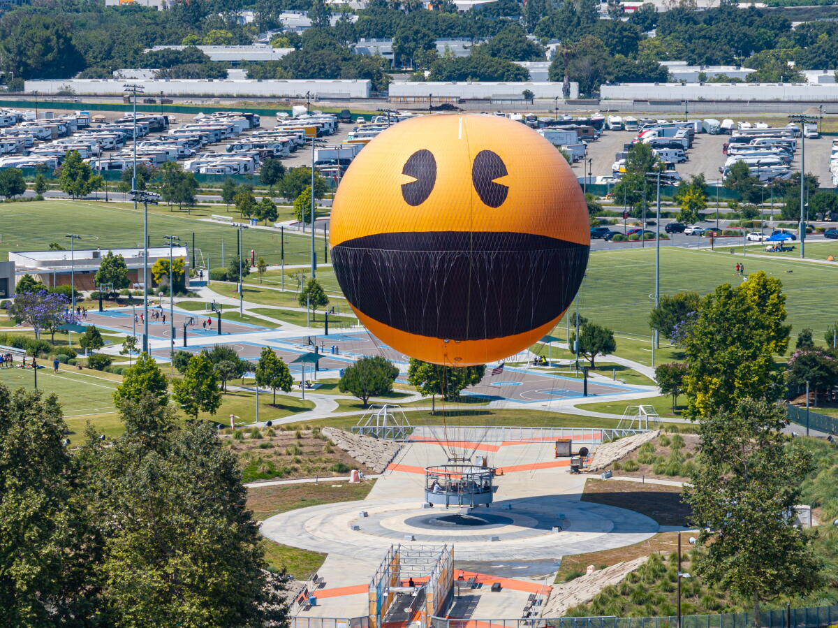 Ballon Pacman PAC-MAN exhibit in Irvine celebrates 45 years of iconic game - Los ...