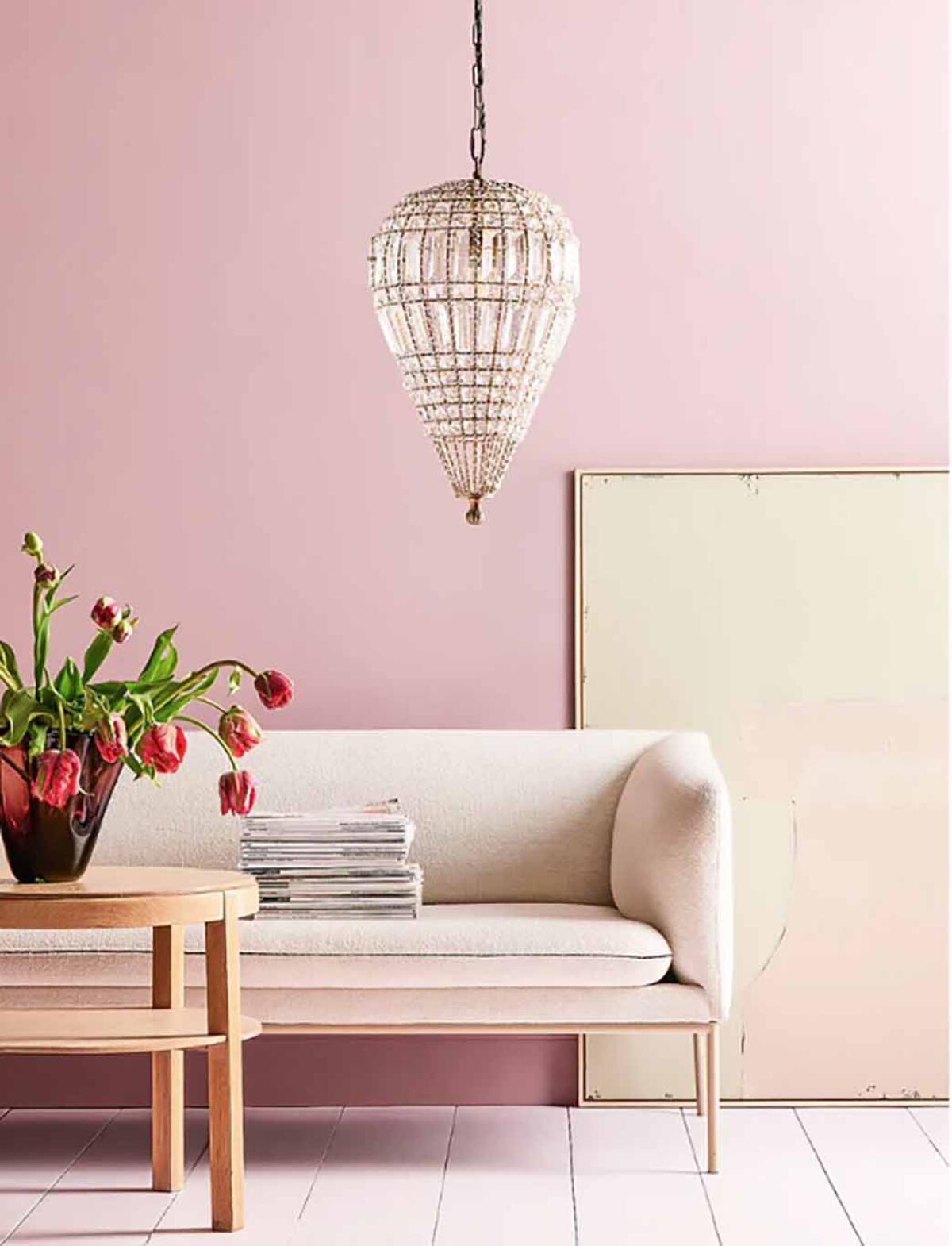 Pantone 2016 named ‘Rose Quartz’, a dusty pale pink, Millennial Pink walls