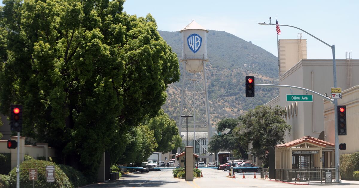 Warner Bros. Studios facing significant COVID outbreak - Los Angeles Times
