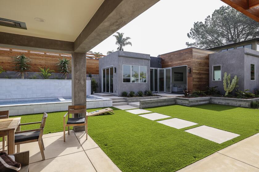 Solana Beach, CA - April 05: This is the backyard area and granny flat by Jim Dyak at a residence on Tuesday, April 5, 2022 in Solana Beach, CA. (Eduardo Contreras / The San Diego Union-Tribune)