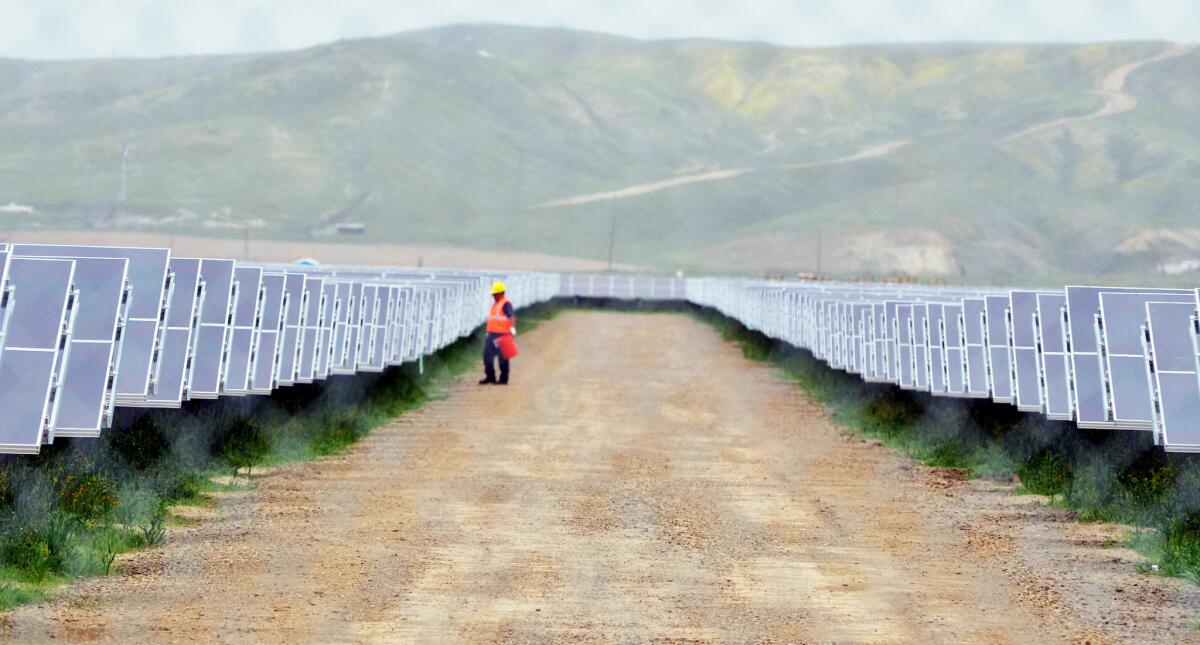 Google will invest $145 million in a Southern California solar farm project.