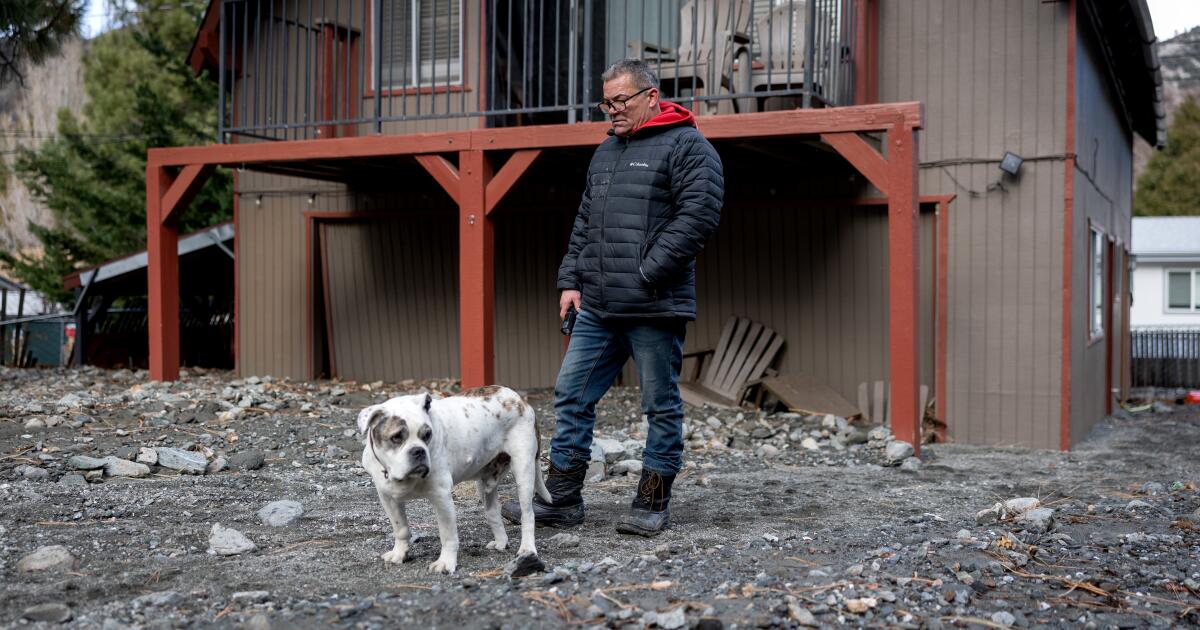 Winter storm buries Wrightwood, drenches SoCal Winter storm buries Wrightwood, drenches SoCal