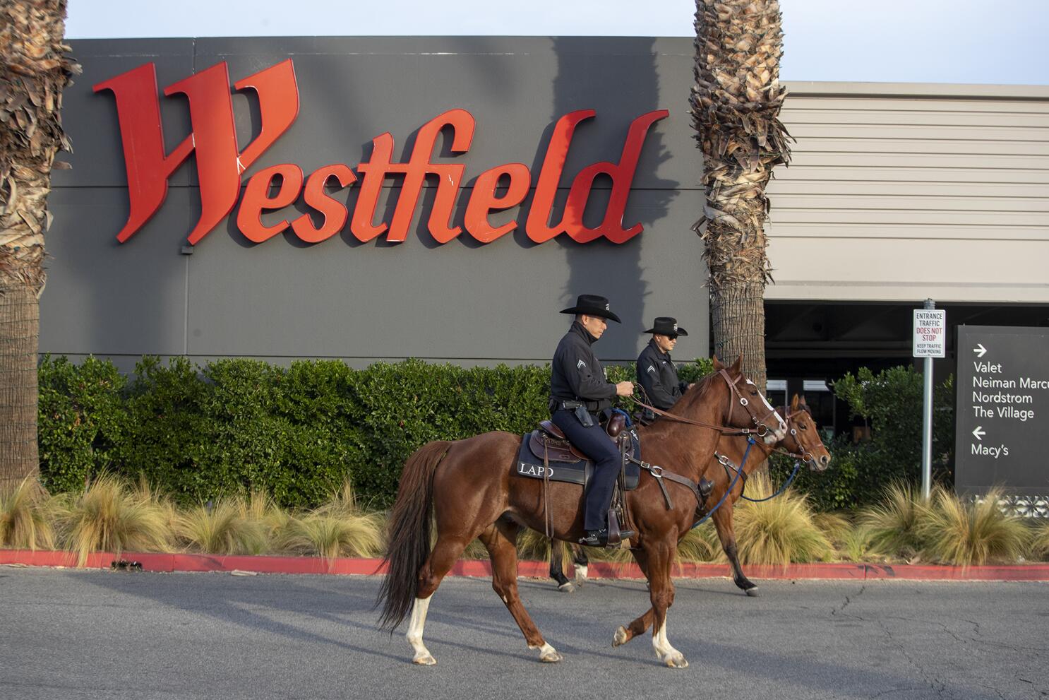 Westfield Topanga shopping center in Southern California - Los Angeles Times