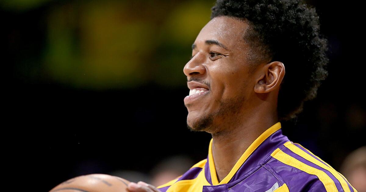 Nick Young Thinks Clippers Covering Lakers Banners Is