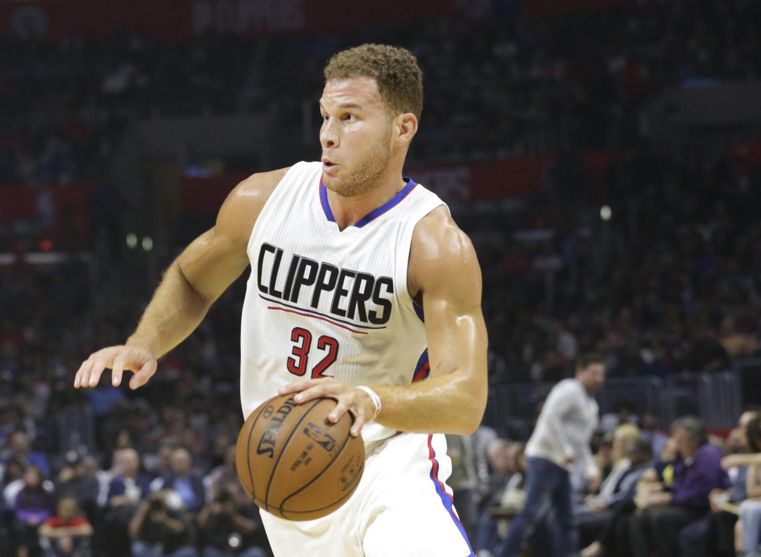 Clippers' Blake Griffin gets elbow treatment - Los Angeles Times