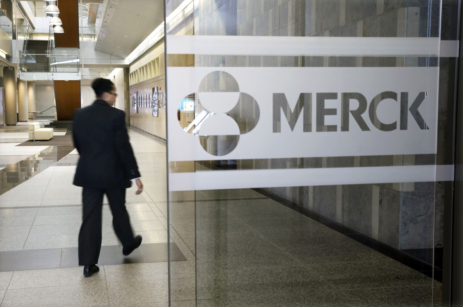 Column: Merck says it's being 'coerced' into negotiating its drug prices with Medicare. That's nonsense