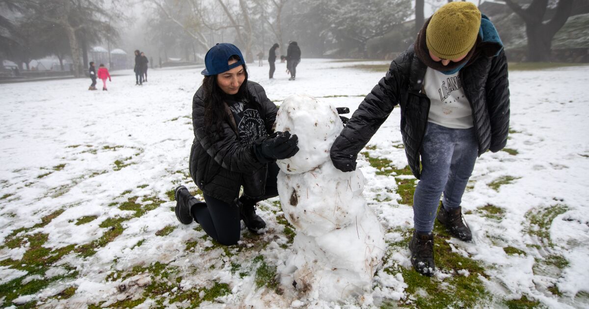 Today’s Headlines: A rare snowy weekend in SoCal