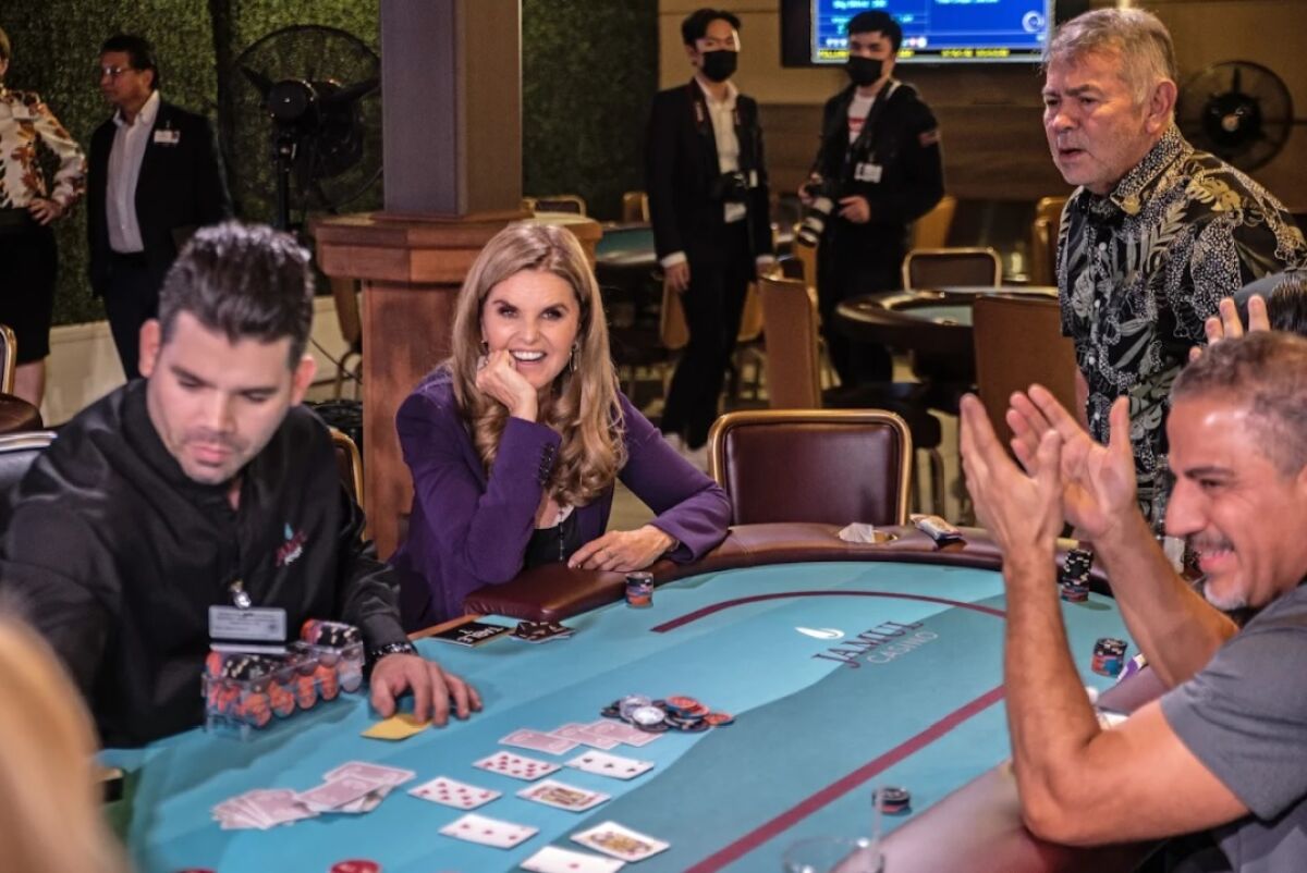 Maria Shriver, center, co-hosted a poker tournament at Jamul Casino Oct. 1 to benefit her Women's Alzheimer's Movement group.