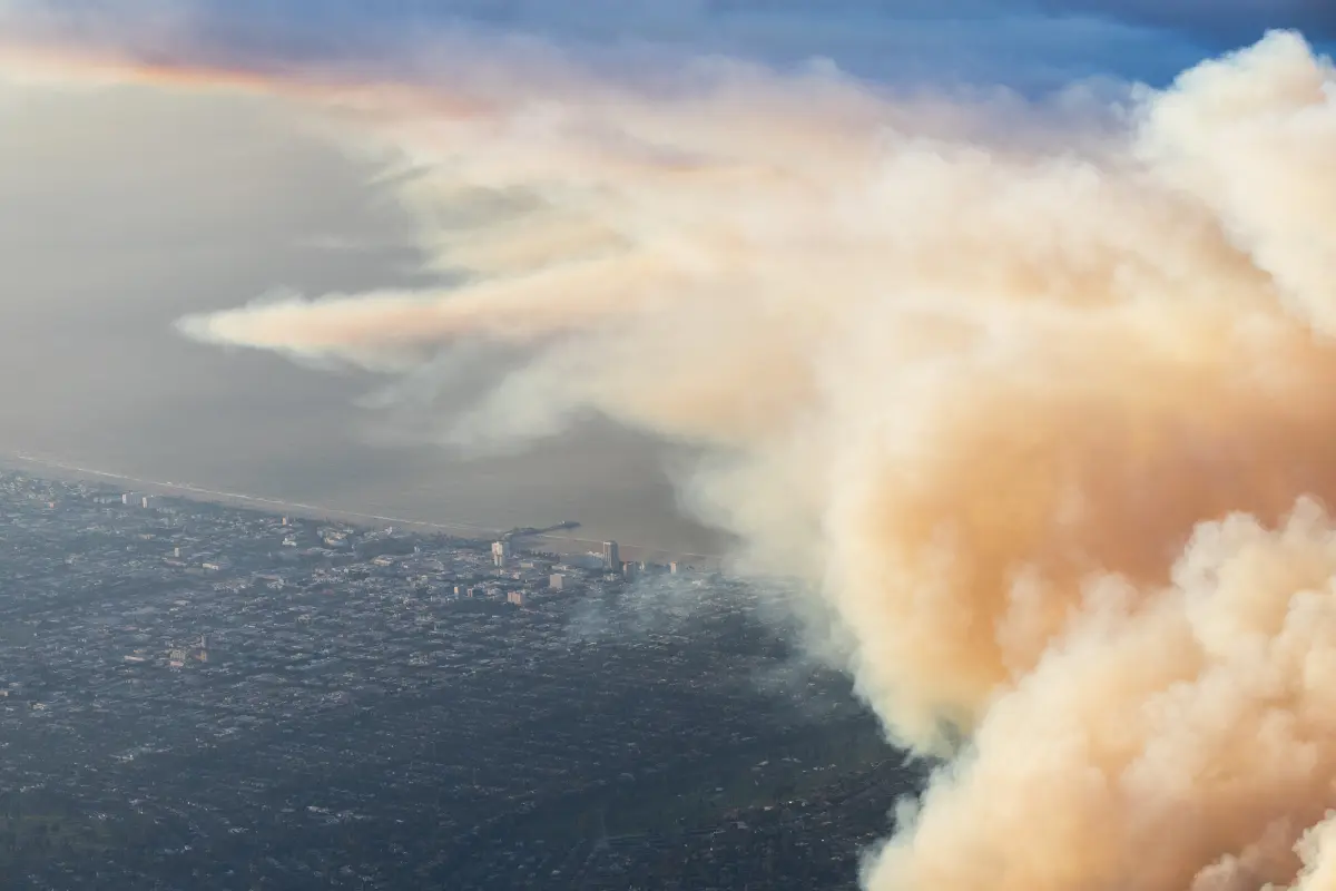 Faulty Alerts During L.A. Firestorm: A Glitch That Could Have Cost Lives Faulty Alerts During L.A. Firestorm: A Glitch That Could Have Cost Lives