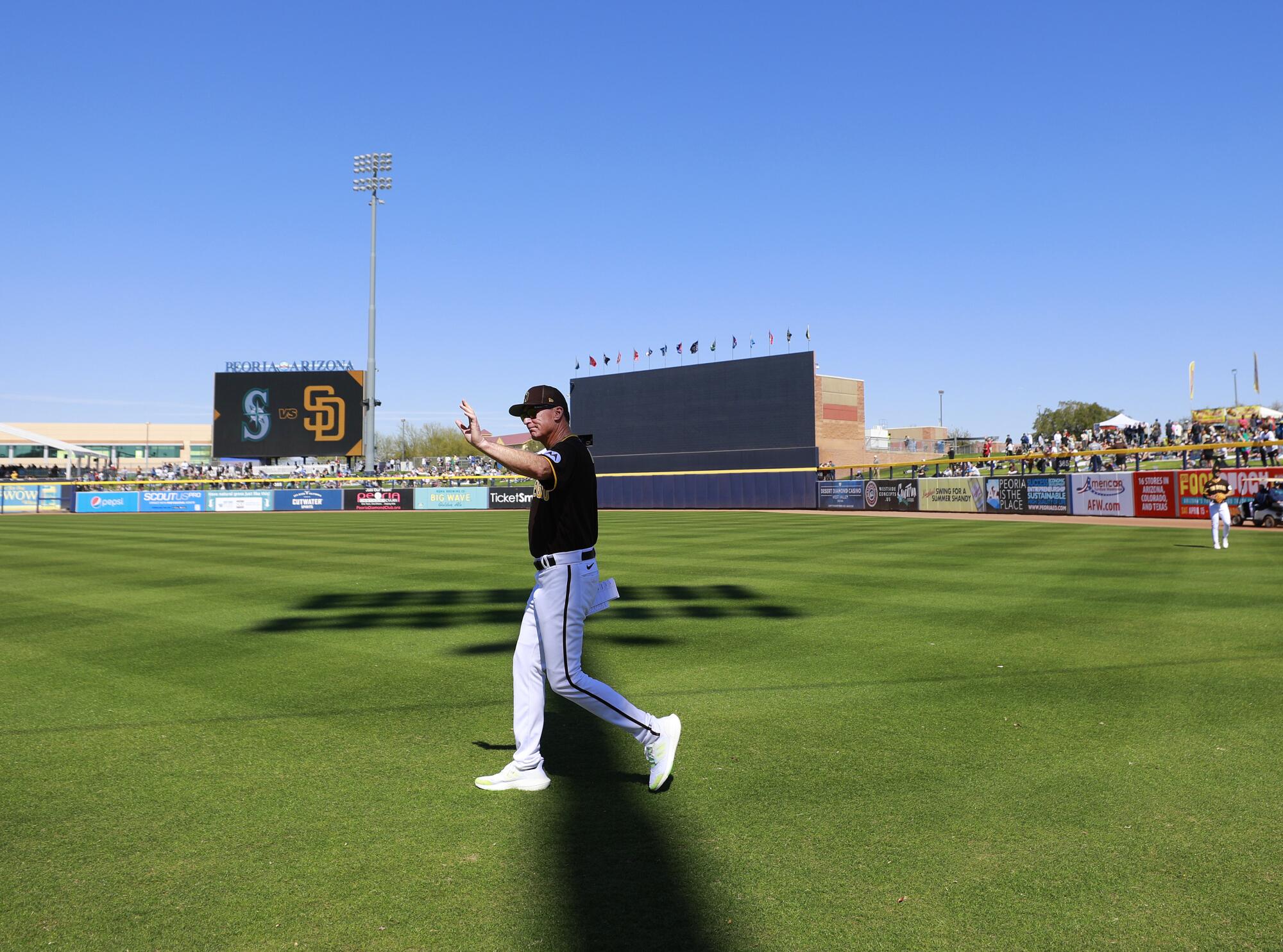 Padres open spring training with exhibition game against Mariners - The San  Diego Union-Tribune