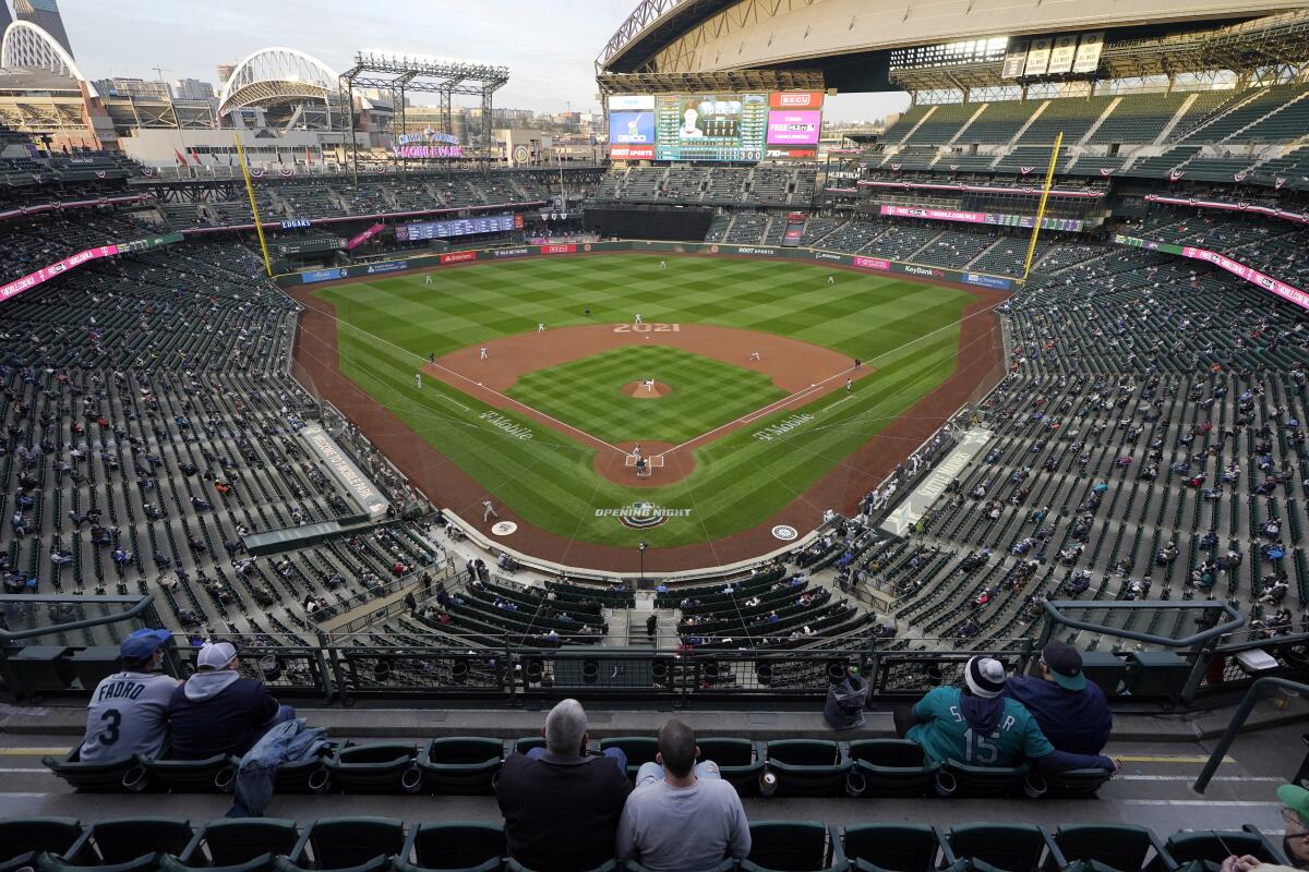Mariners host the Dodgers to open 3-game series