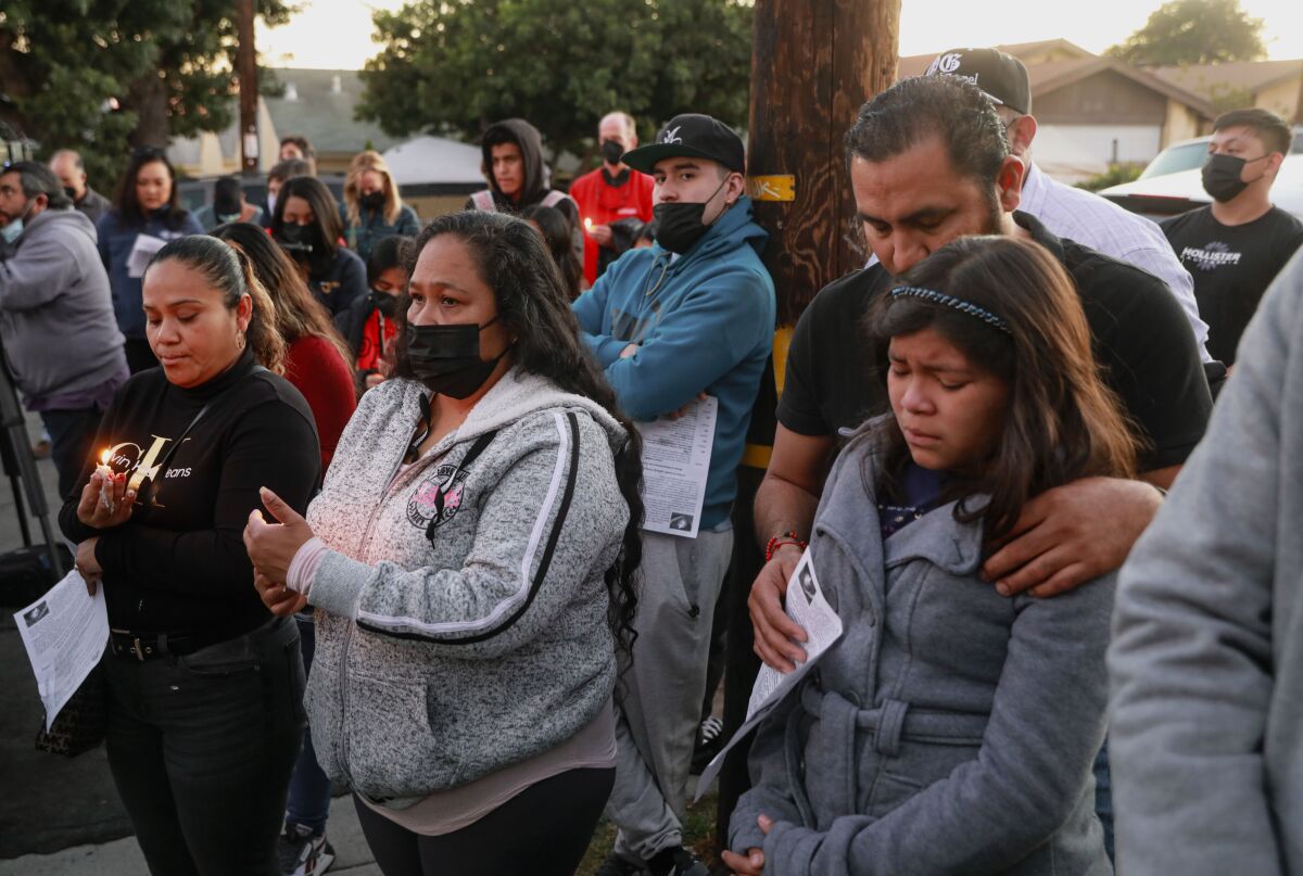 Family, friends and community members pay tribute to 14-year-old Erick Balanzar Loeza