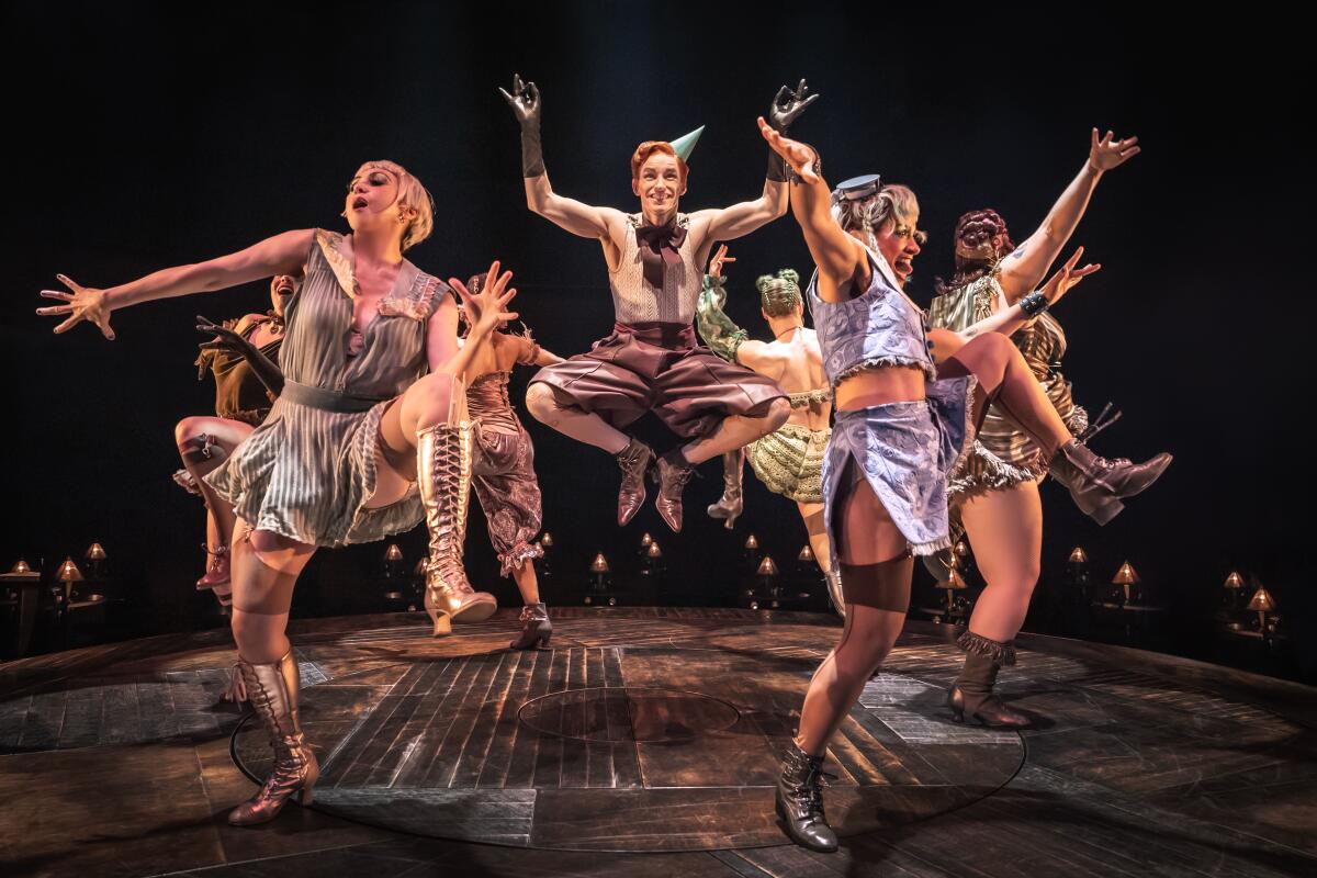 Review A potent Eddie Redmayne can't save Broadway's 'Cabaret' Los