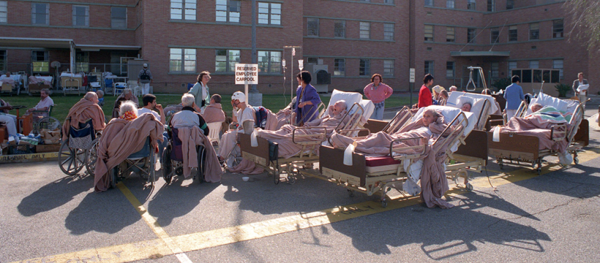 Patients at the Veterans Affair Medical Center in Sepulveda await evacuation to Long Beach facility.