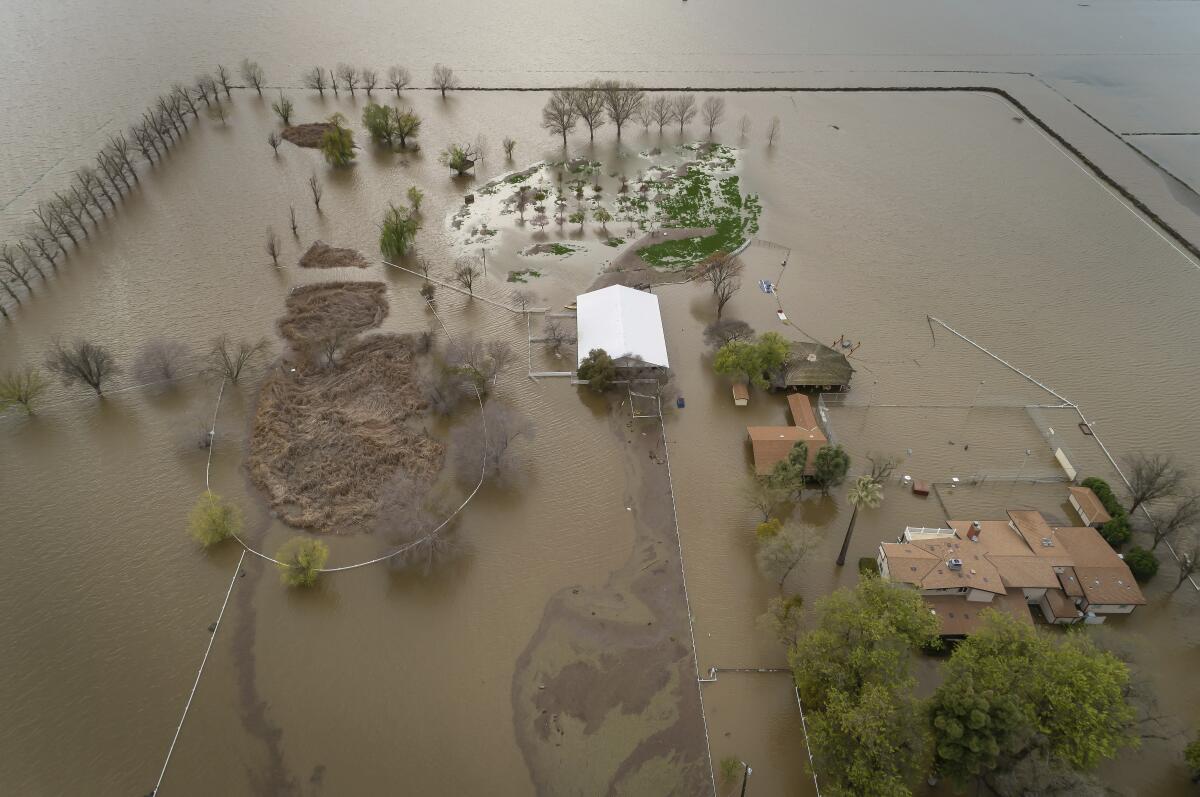 Powerful storm causes widespread flooding in Northern California