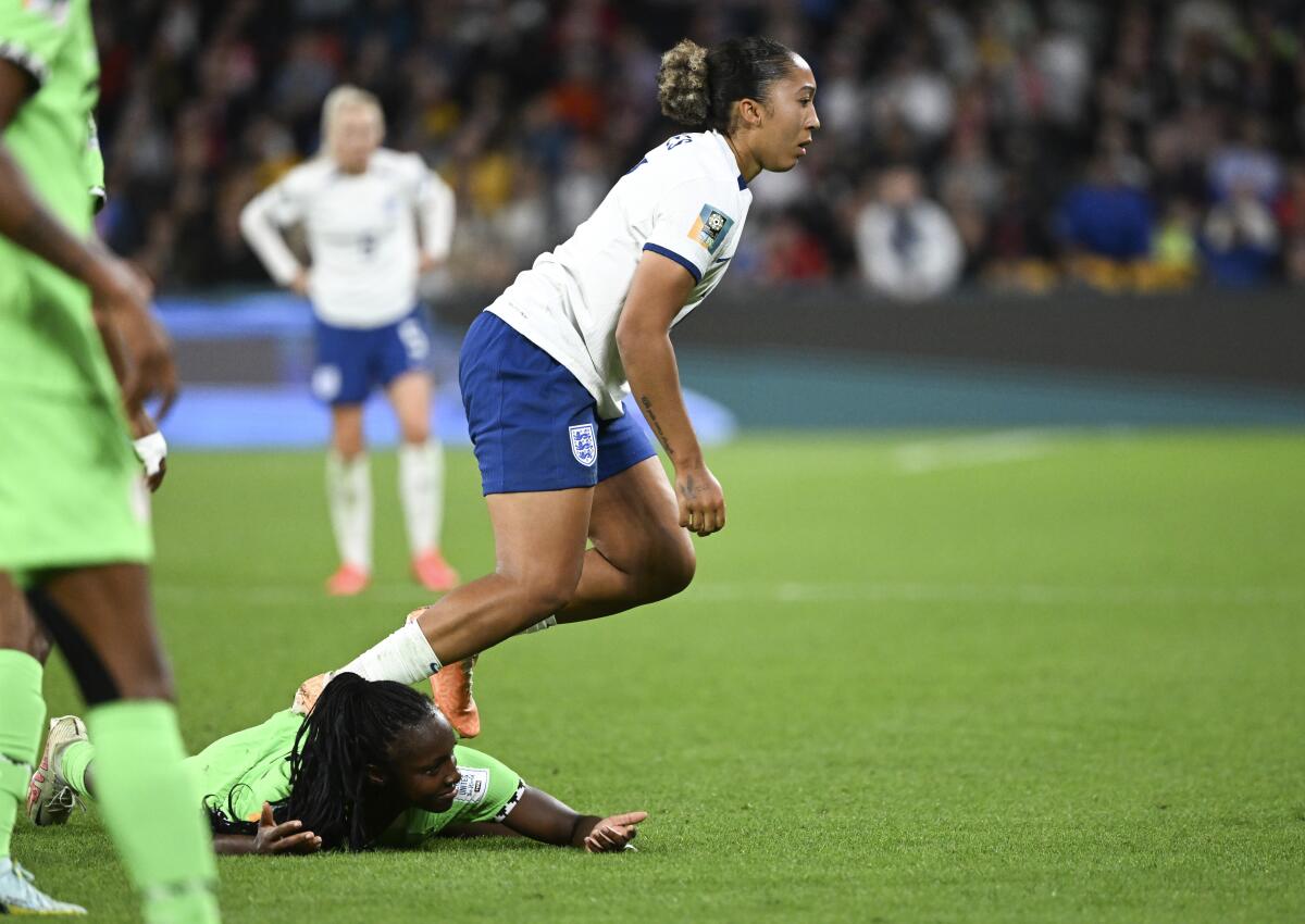 England midfielder Lauren James handed 2-match ban at Women's