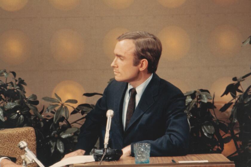 Dick Cavett's late-night ABC show is returning to TV on the digital network Decades.