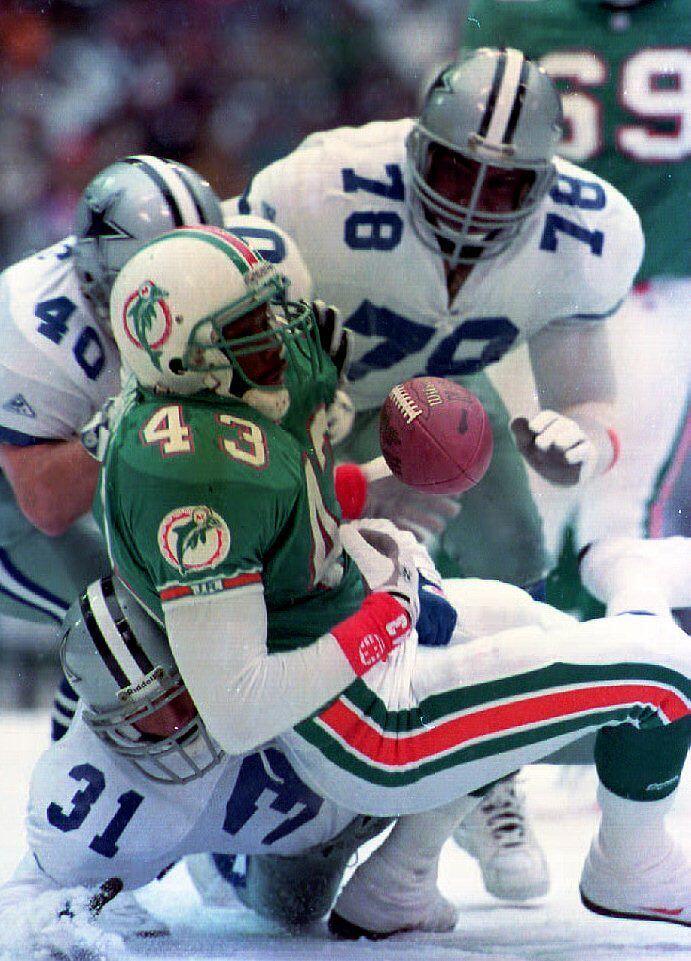 Dolphins-Cowboys: Thanksgiving Day 1993 - Los Angeles Times