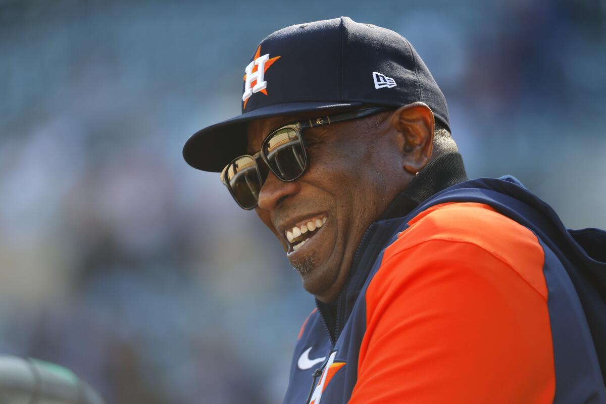 Astros' Dusty Baker will return as manager in 2023 after World Series title  