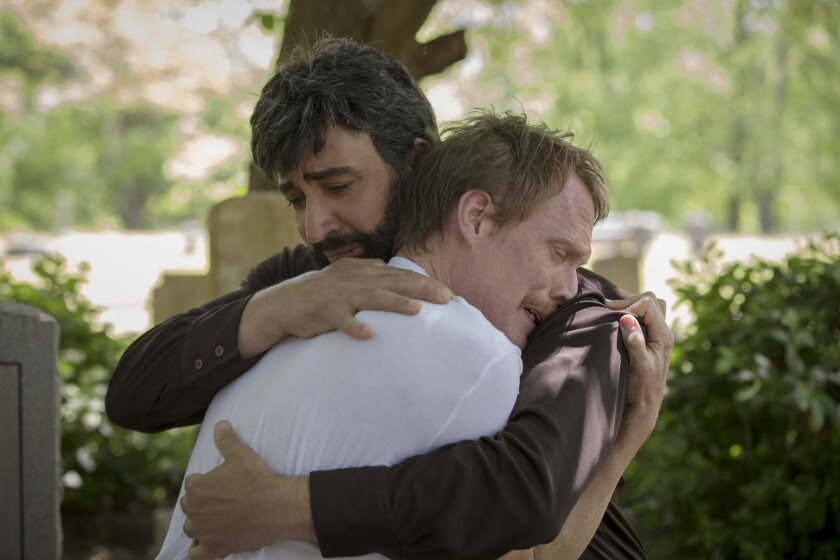 Peter Macdissi e Paul Bettany recitano in "Zio Frank."