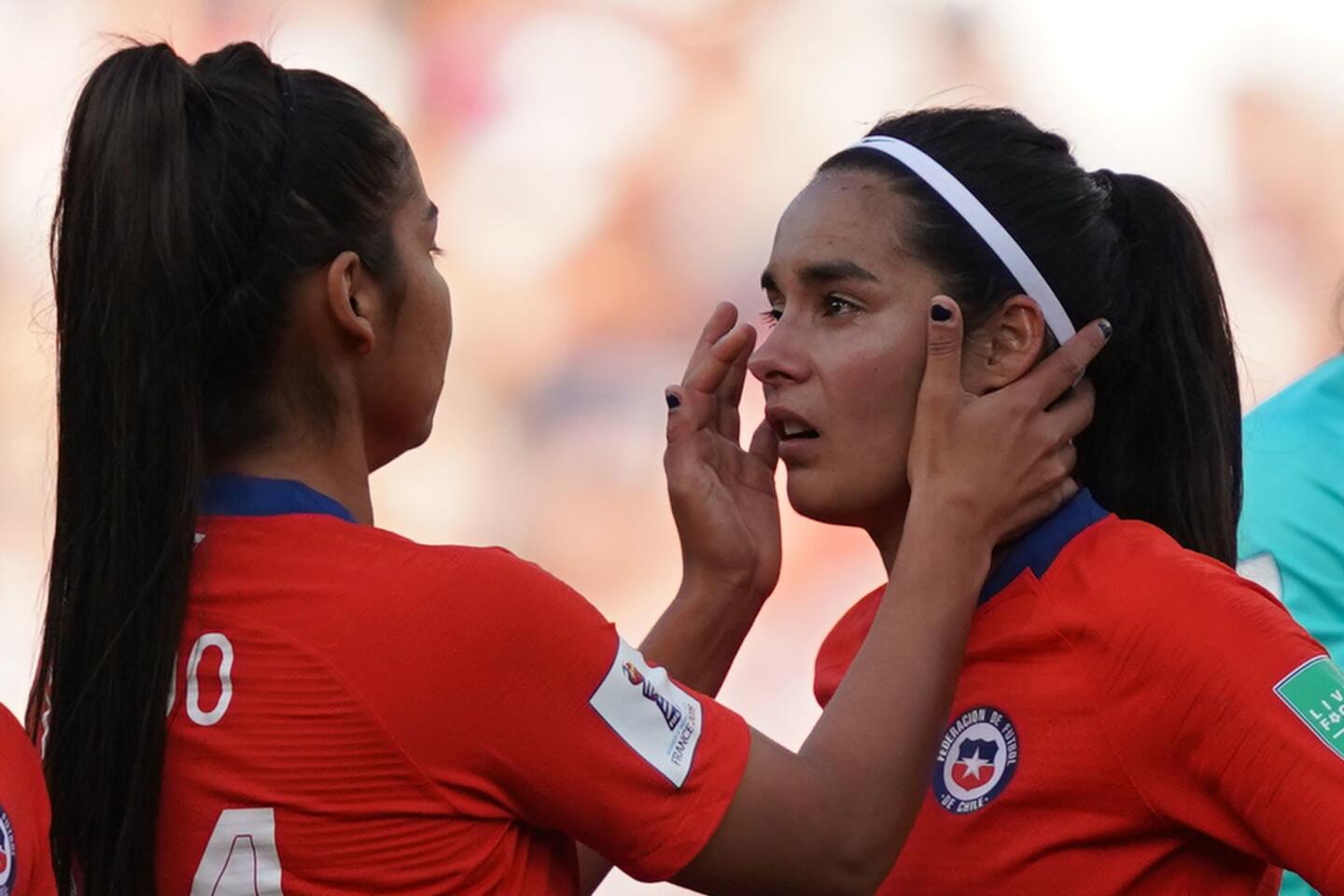 TOPSHOT-FBL-WC-2019-WOMEN-MATCH23-USA-CHI