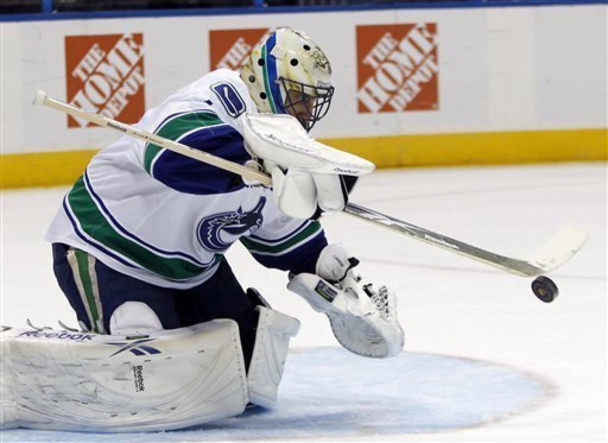 Canucks at 50: Shutout streak was Roberto Luongo at his very best