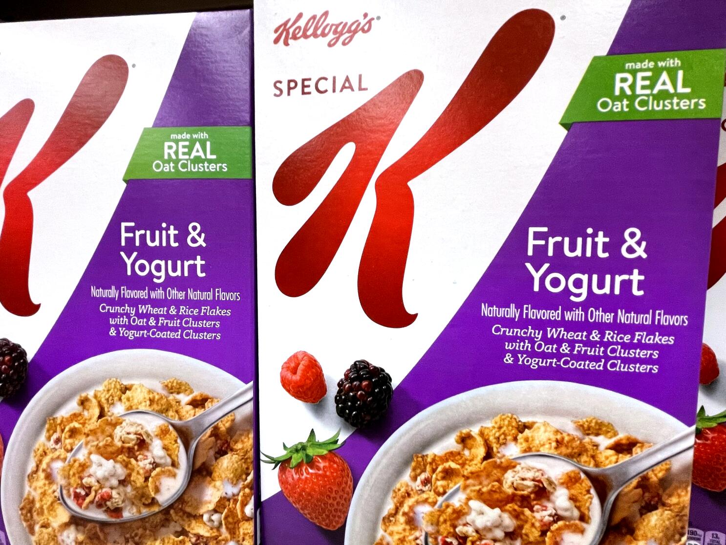 A Kellogg's box shows berries, the cereal has none. That's legal