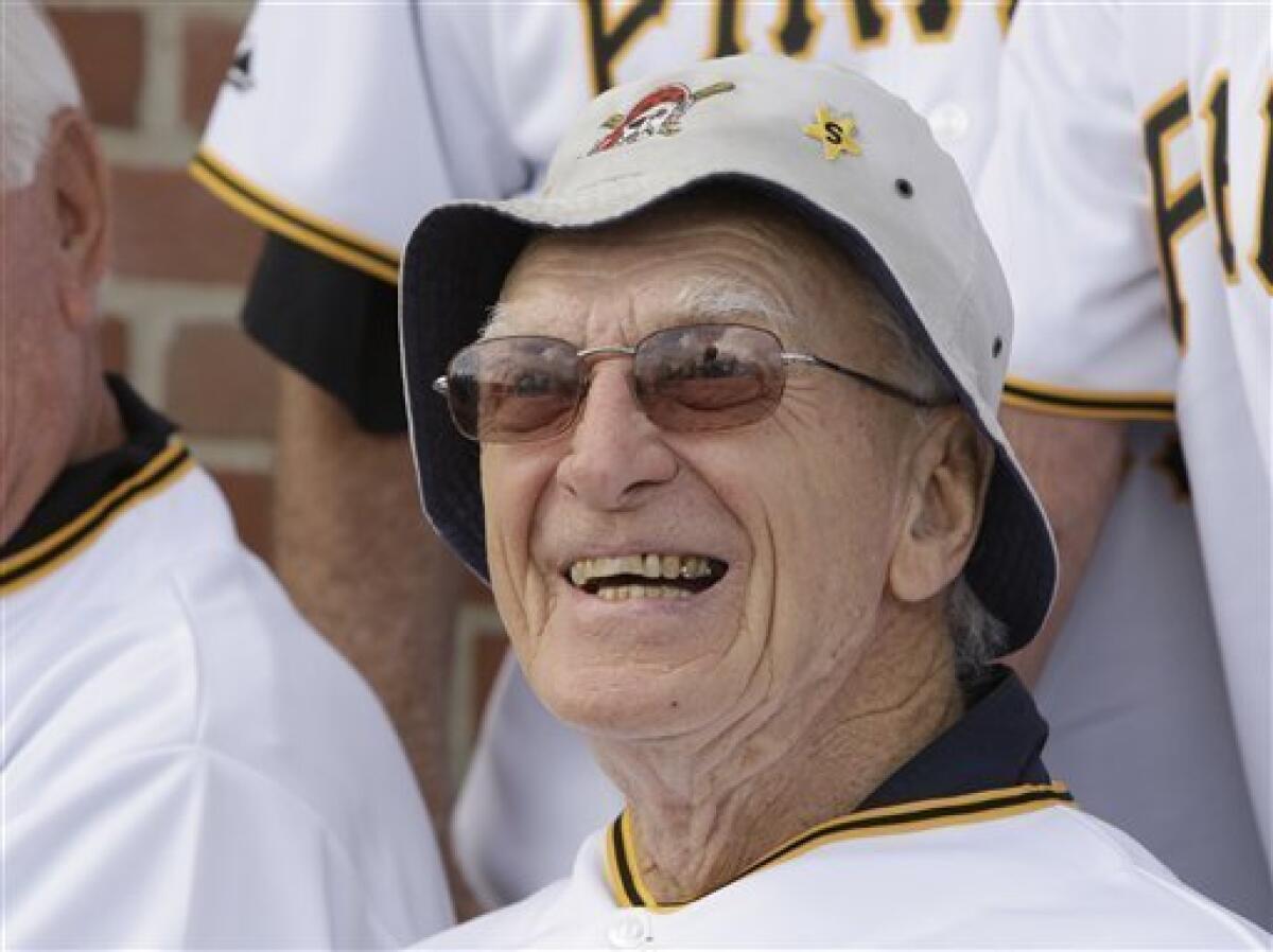 Kent Tekulve finishes career with hometown Reds