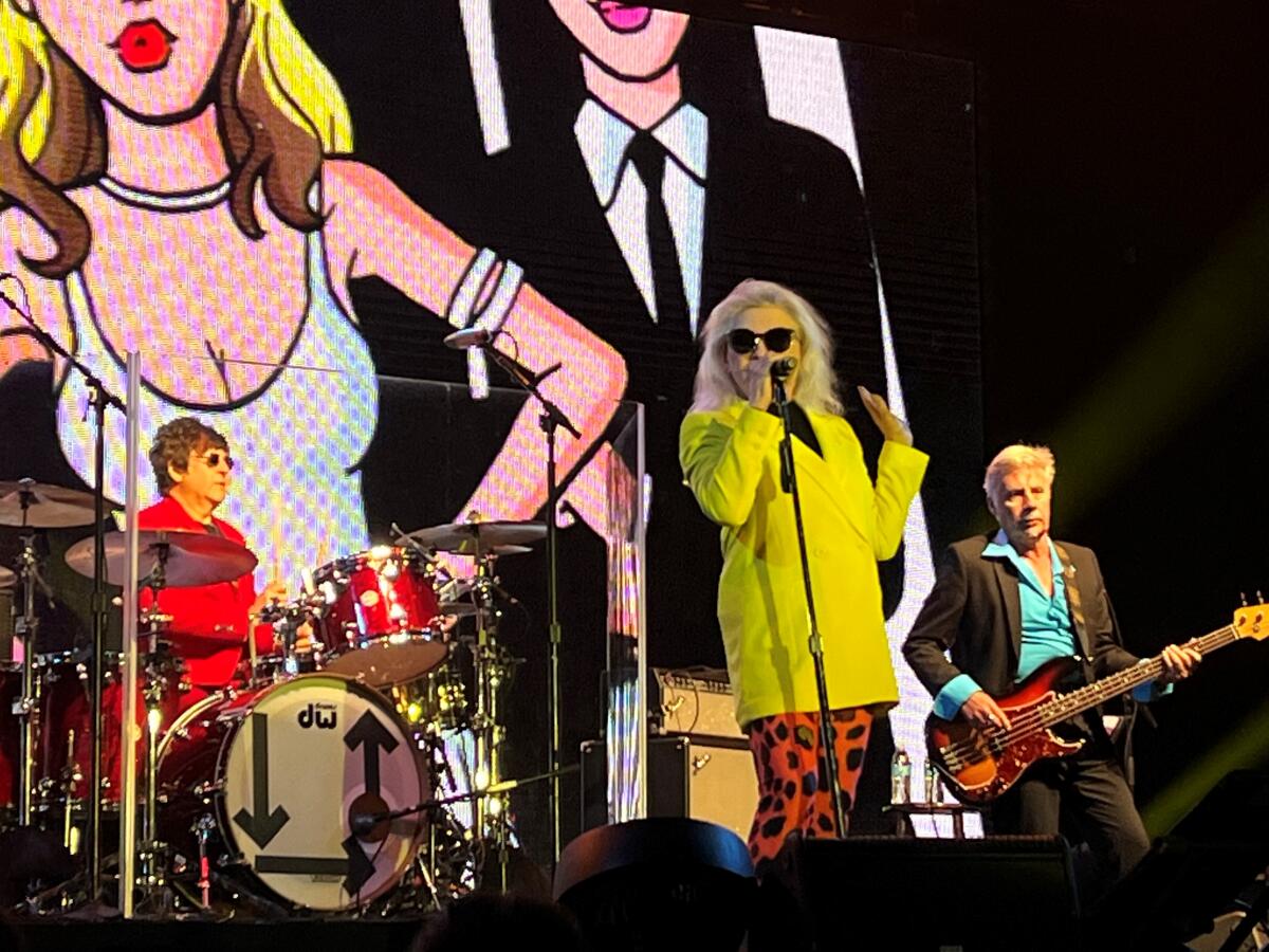 Debbie Harry, center, and Blondie