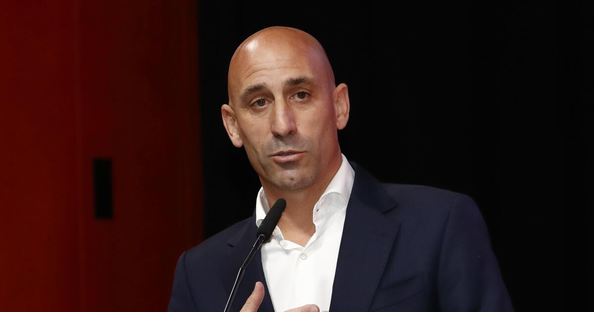 Cómo Luis Rubiales empeoró el escándalo del beso de Jenny Hermoso Cómo Luis Rubiales empeoró el escándalo del beso de Jenny Hermoso