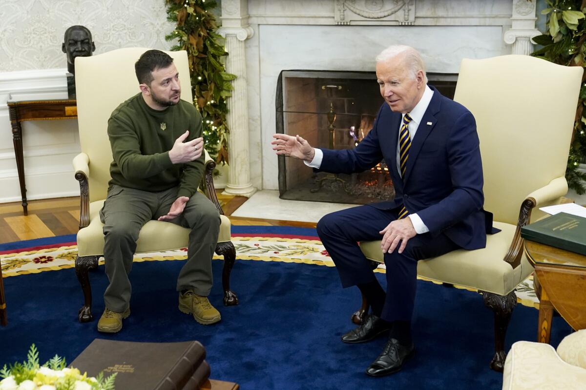 President Biden and Ukrainian President Volodymyr Zelensky 