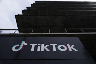 ARCHIVO - Las instalaciones de TikTok Inc. en Culver City, California, en imagen del viernes 17 de marzo de 2023. (AP Foto/Damian Dovarganes, archivo)