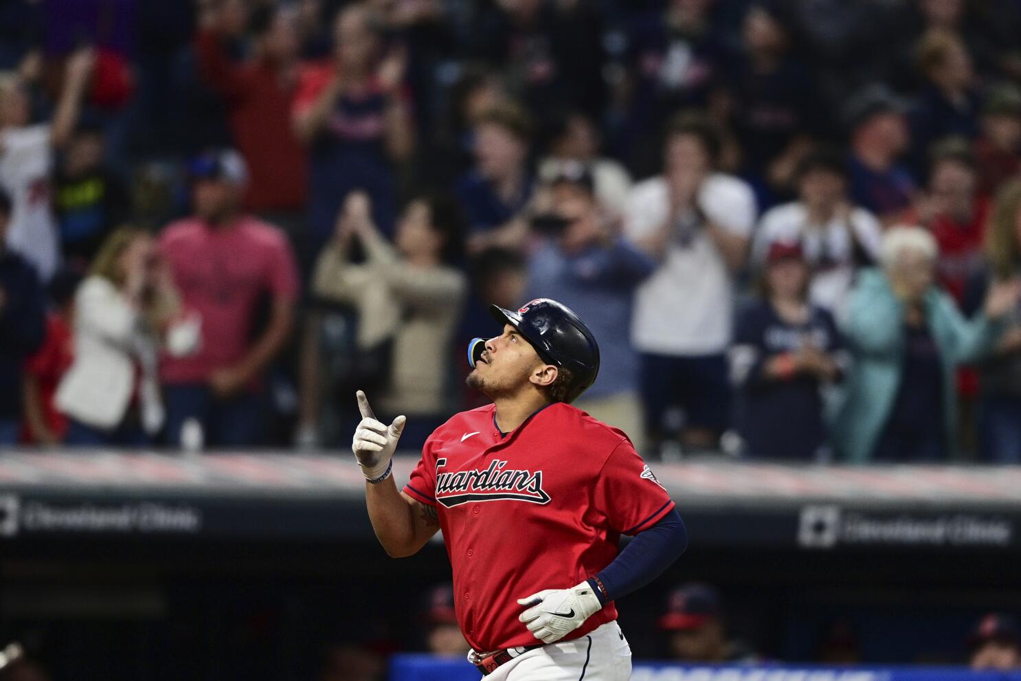 Josh Naylor hits 3-run homer as Guardians storm back against Angels