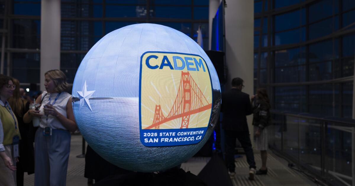 Os democratas estão cada vez mais preocupados que mais candidatos na corrida para governador possam levar a uma vitória republicana