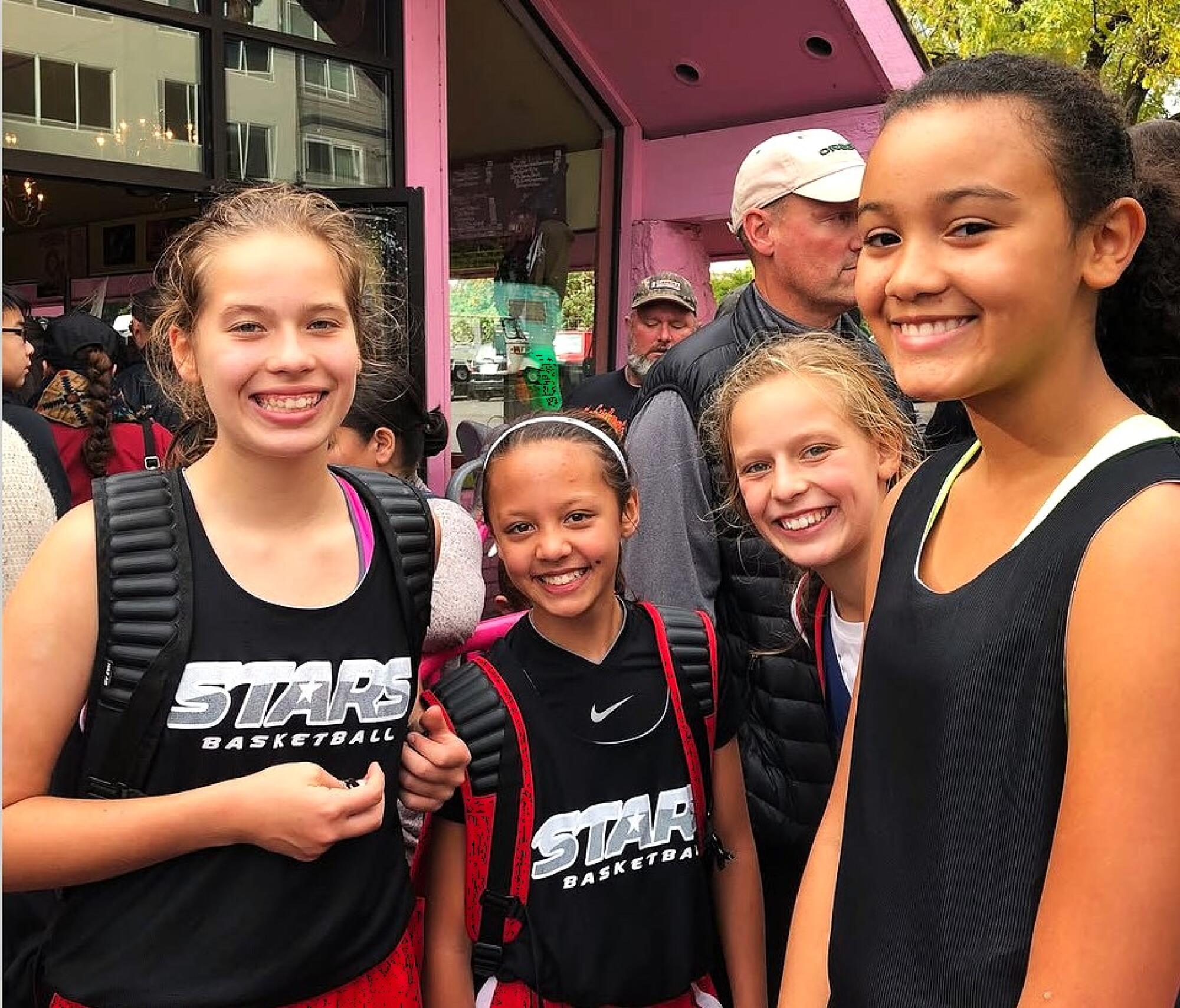 “সে সব করতে পারে।” জ্যাজি ডেভিডসনের নিকটতম বন্ধুরা জানেন যে তিনি ইউএসসিতে অভিজাত হতে পারেন “সে সব করতে পারে।” জ্যাজি ডেভিডসনের নিকটতম বন্ধুরা জানেন যে তিনি ইউএসসিতে অভিজাত হতে পারেন