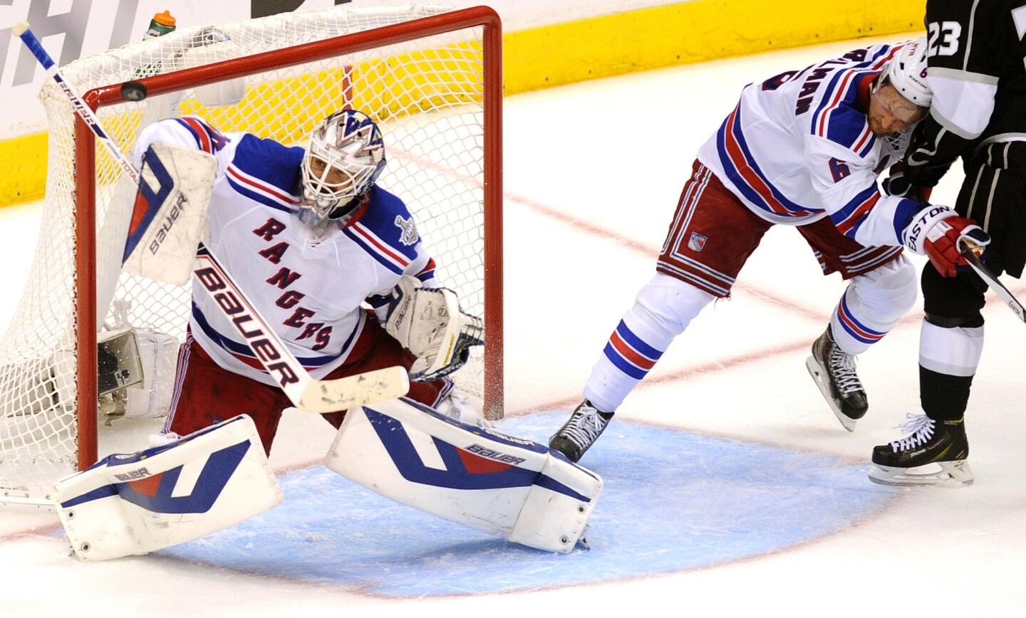 Henrik Lundqvist, Anton Stralman, Dustin Brown