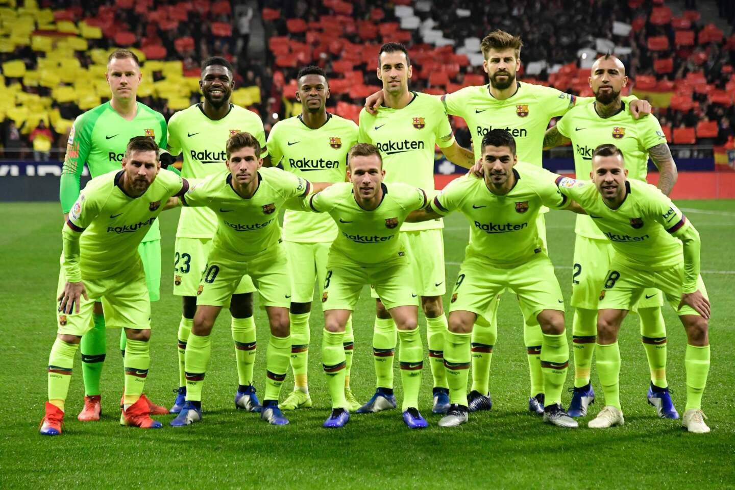 (Back L-R) Barcelona's German goalkeeper Marc-Andre Ter Stegen, Barcelona's French defender Samuel Umtiti, Barcelona's Portuguese defender Nelson Semedo, Barcelona's Spanish midfielder Sergio Busquets, Barcelona's Spanish defender Gerard Pique, Barcelona's Chilean midfielder Arturo Vidal, (L-R) Barcelona's Argentinian forward Lionel Messi, Barcelona's Spanish midfielder Sergi Roberto, Barcelona's Brazilian midfielder Arthur, Barcelona's Uruguayan forward Luis Suarez and Barcelona's Spanish defender Jordi Alba pose for a group picture ahead of the Spanish league football match between Club Atletico de Madrid and FC Barcelona at the Wanda Metropolitano stadium in Madrid on November 24, 2018. (Photo by JAVIER SORIANO / AFP)JAVIER SORIANO/AFP/Getty Images ** OUTS - ELSENT, FPG, CM - OUTS * NM, PH, VA if sourced by CT, LA or MoD **
