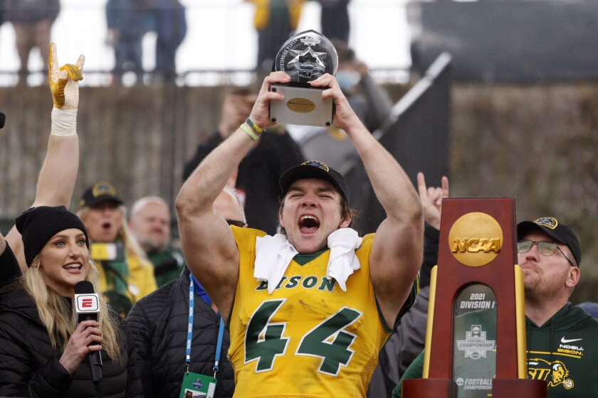 Ndsu 2022 Schedule Ndsu Wins 9Th Fcs Title In 11 Years 38-10 Over Montana State - The San  Diego Union-Tribune