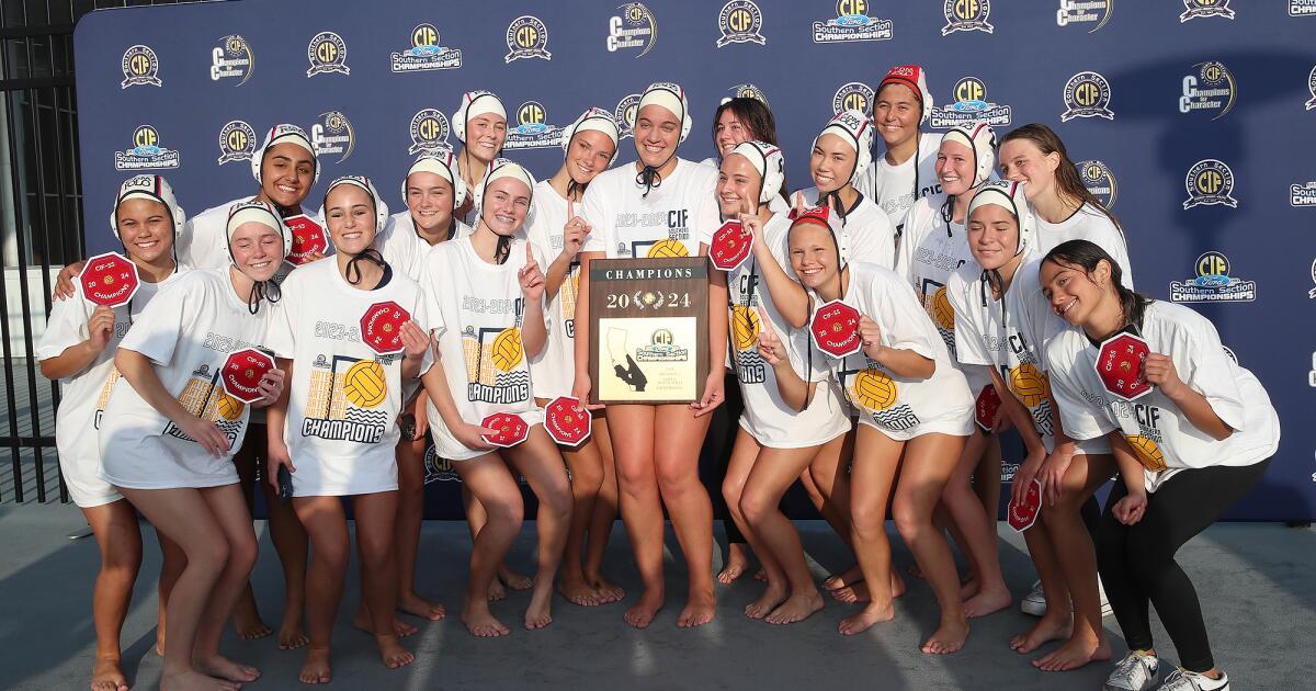 Crown the Queens: Corona del Mar girls' water polo captures Division 1  title - Los Angeles Times