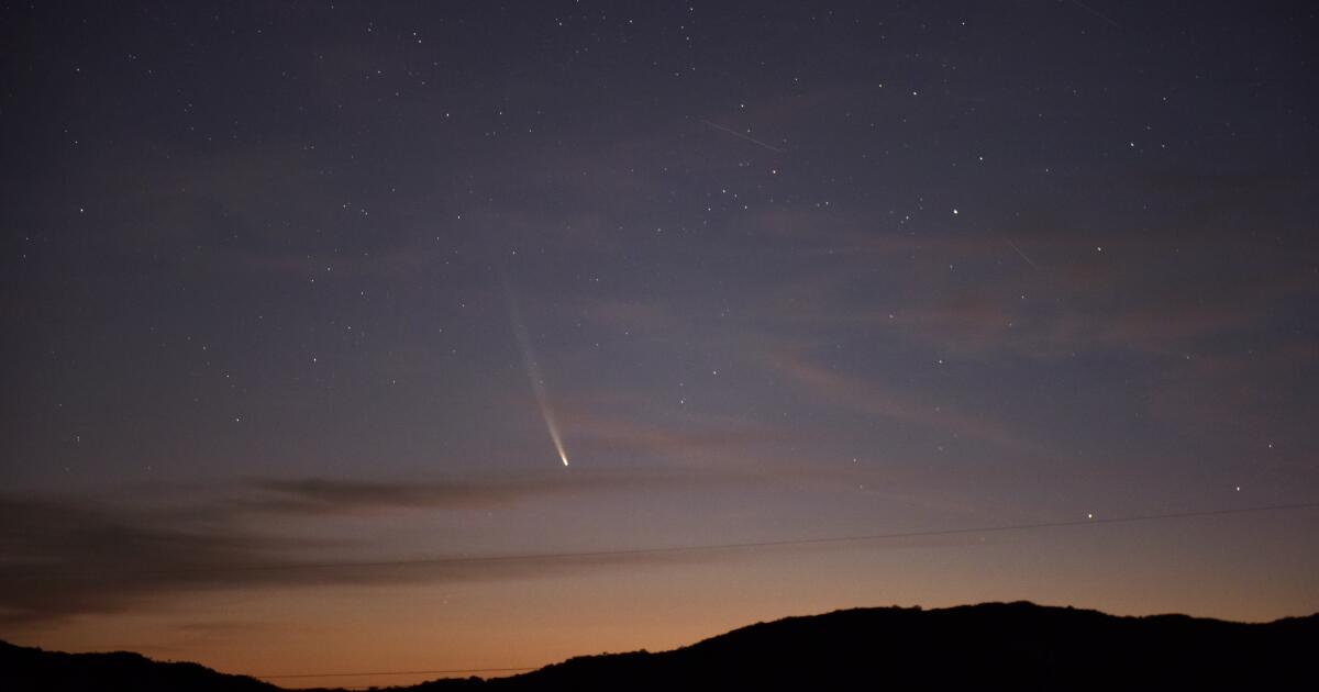 Rare comet will be visible to the naked eye in California on Saturday